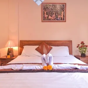 https://kamar-suci-house.ubudhotelsnow.com